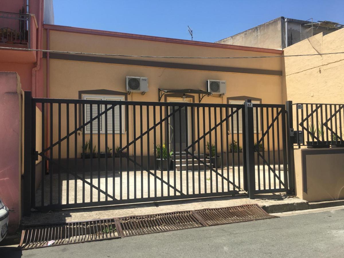 アッセミニ Casa Joleヴィラ エクステリア 写真